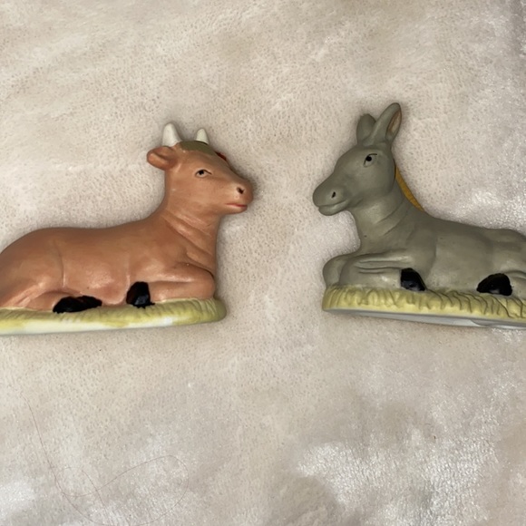 ✝️ Eleven Piece Nativity Set - Picture 9 of 16